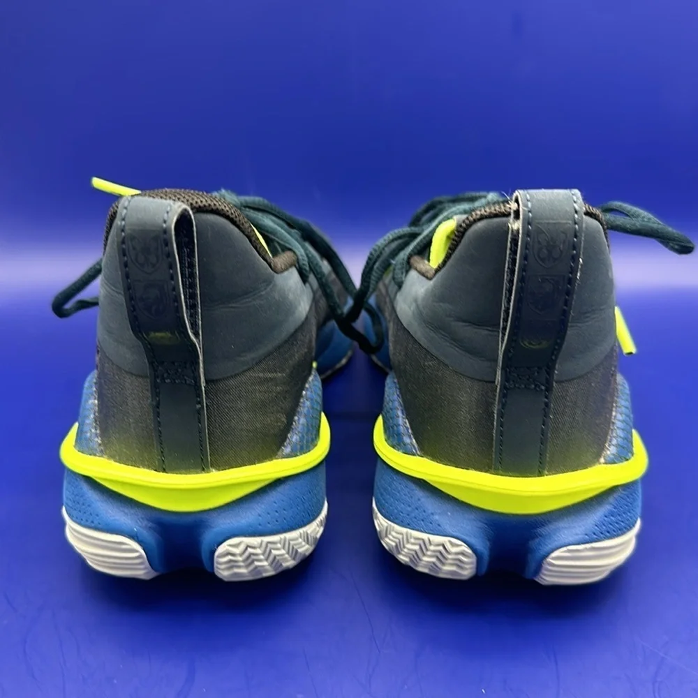 Under Armour GS Steph Curry Navy Blue Dub Nation 3022113-405 Size 6 Y